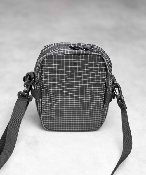 Gramicci（グラミチ）の「【RES】【GRAMICCI(グラミチ) 】RIPSTOP MINI SHOULDER BAG（ショルダーバッグ・メンズ・ブラック・FREE）」の10枚目の写真