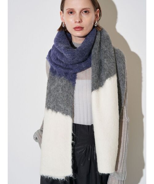 ELENDEEK(エレンディーク)の「マルチカラーストール(ストール/ショール・レディース・ブルー/ブラウン・FREE)」の8枚目の写真