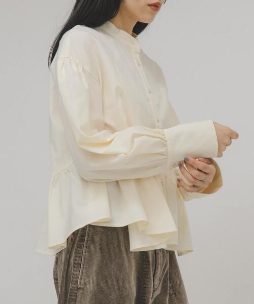 KBF（ケイビーエフ）の「アシンメトリースイッチングブラウス（シャツ/ブラウス・レディース・イエロー系その他/アイボリー/チャコールグレー・ONE）」の2枚目の写真