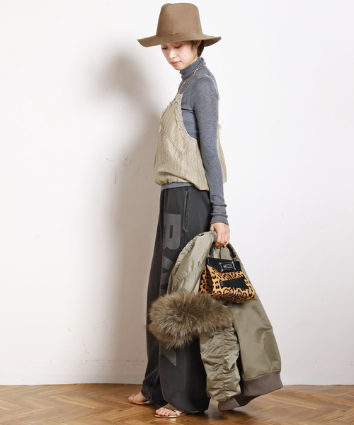 AP STUDIO（エーピーストゥディオ）の「【StandAlone/スタンド アローン】LACE TRIMMED SMOCKING TOP（キャミソール・レディース・カーキ・FREE）」の5枚目の写真