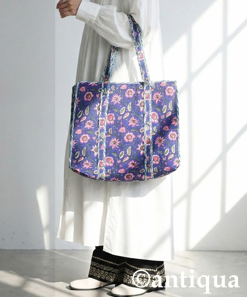 antiqua（アンティカ）の「花柄 キルティング トートバッグ（トートバッグ・レディース・ネイビー/ブルー・FREE）」の13枚目の写真