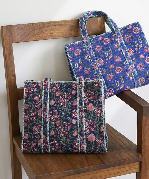 antiqua（アンティカ）の「花柄 キルティング トートバッグ（トートバッグ・レディース・ネイビー/ブルー・FREE）」の14枚目の写真