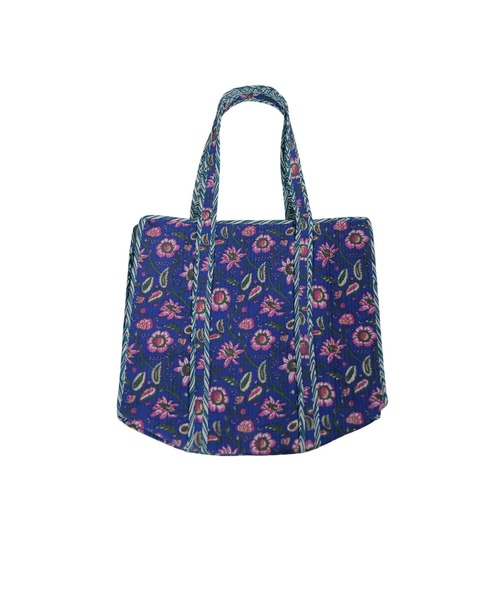 antiqua（アンティカ）の「花柄 キルティング トートバッグ（トートバッグ・レディース・ネイビー/ブルー・FREE）」の4枚目の写真