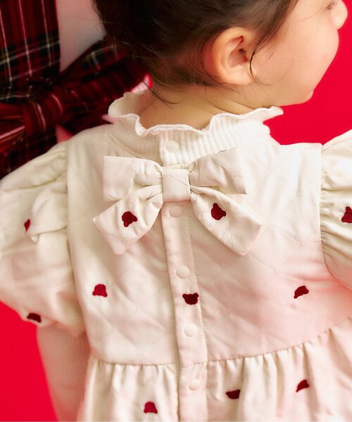 apres les cours(アプレレクール)の「tiny bear キルト刺繍ワンピース(ワンピース・キッズ・アイボリー・80/90/100/110/120)」の6枚目の写真