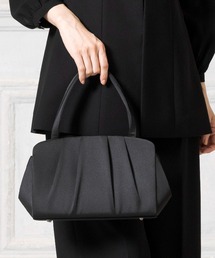 CARETTE（カレット）の「タックデザイン ブラックバッグ【喪服 礼服 ブラックフォーマル】（ハンドバッグ）」