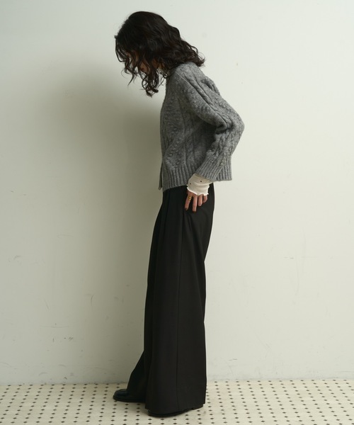 Lutim by u(ルチバイユー)の「Double-zip Aran knit cardigan / ダブルジップアランニットカーディガン(カーディガン/ボレロ・レディース・グレー/ナチュラル・FREE)」の7枚目の写真