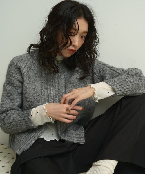 Lutim by u(ルチバイユー)の「Double-zip Aran knit cardigan / ダブルジップアランニットカーディガン(カーディガン/ボレロ・レディース・グレー/ナチュラル・FREE)」の13枚目の写真
