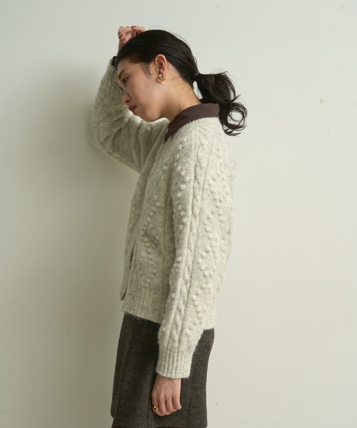 Lutim by u(ルチバイユー)の「Double-zip Aran knit cardigan / ダブルジップアランニットカーディガン(カーディガン/ボレロ・レディース・グレー/ナチュラル・FREE)」の22枚目の写真