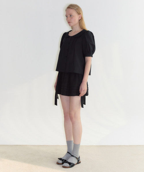 SINOON（シヌーン）の「Puff Sleeve Collar Blouse (Black)（シャツ/ブラウス・レディース・ブラック・FREE）」の3枚目の写真