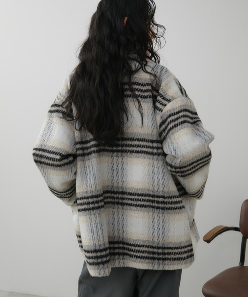 Aunt Marie's（アントマリーズ）の「チェックシャギーミドルコート（チェスターコート・レディース・アイボリー・FREE）」の5枚目の写真