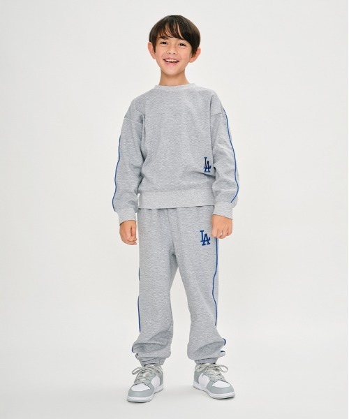 Right-on（ライトオン）の「【MLB】ワンポイント刺繍スウェットプルオーバー (カジュアル / 機能的 / シンプル / キッズファッション)（スウェット・キッズ・ブラウン/ブラック/グレー・110/130/140/150/160/120）」の5枚目の写真