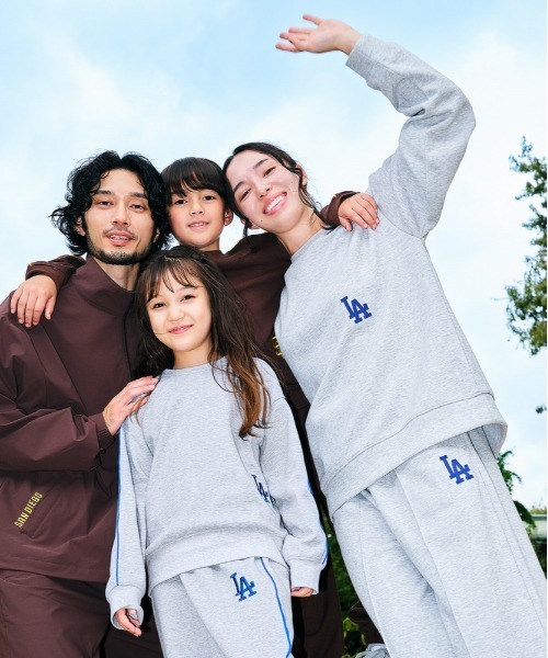 Right-on（ライトオン）の「【MLB】ワンポイント刺繍スウェットプルオーバー (カジュアル / 機能的 / シンプル / キッズファッション)（スウェット・キッズ・ブラウン/ブラック/グレー・110/130/140/150/160/120）」の7枚目の写真