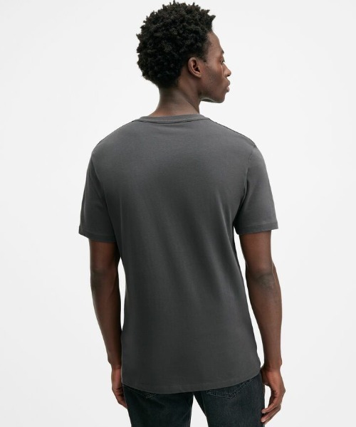 ALLSAINTS(オールセインツ)の「ALLSAINTS BRACE SS CREW(Tシャツ/カットソー・メンズ・ダークグレー・X-SMALL/X-LARGE/SMALL/MEDIUM)」の4枚目の写真