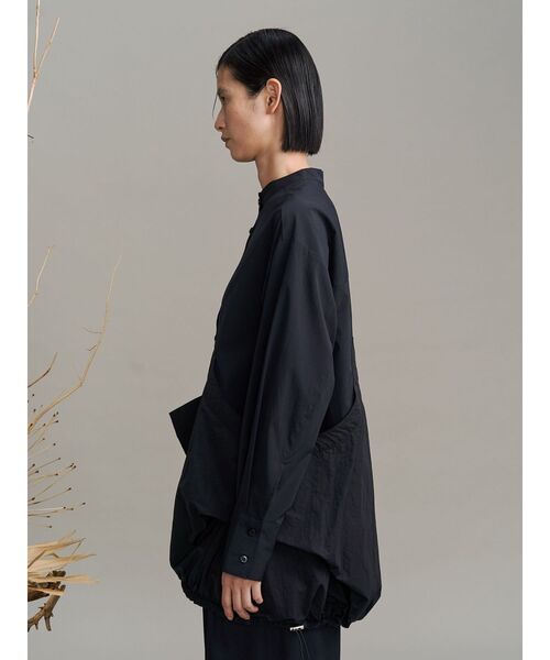 UN3D.（アンスリード）の「DECONSTRUCTION DOCKING SHIRT / ディコンストラクションドッキングシャツ（シャツ/ブラウス・レディース・ホワイト/ネイビー/その他1/ブラック・36/38）」の20枚目の写真