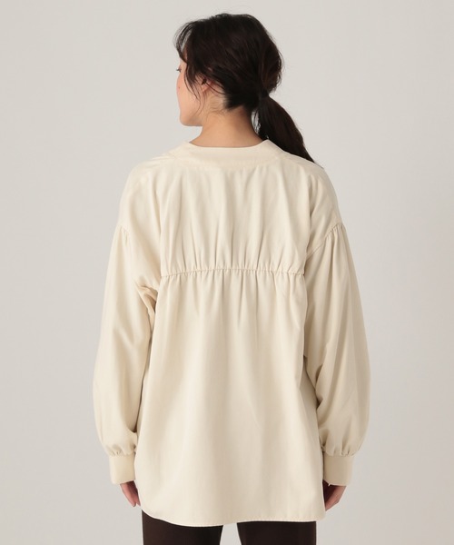 Elura（エルーラ）の「スウェードライクＶブラウス/636913（シャツ/ブラウス・レディース・モカ/オフホワイト/グレー・FREE）」の13枚目の写真