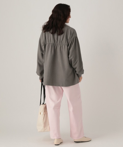 Elura（エルーラ）の「スウェードライクＶブラウス/636913（シャツ/ブラウス・レディース・モカ/オフホワイト/グレー・FREE）」の8枚目の写真