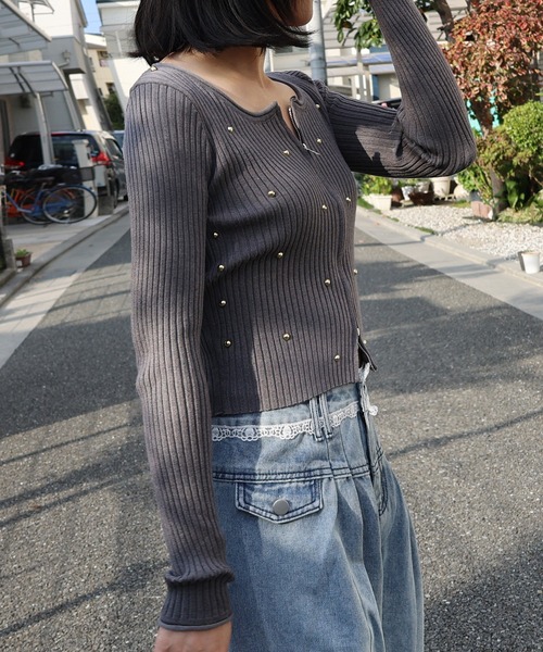 LUMIRA(アパレル)(ルミラ)の「大人可愛いWジップ つぶドットリブニットカーディガン(カーディガン/ボレロ・レディース・グレー/パープル/ブラック・FREE)」の20枚目の写真