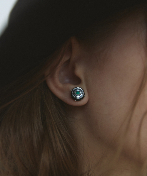 NFF（エヌエフエフ）の「totem round earrings-black（ピアス（両耳用）・レディース・その他・FREE）」の2枚目の写真