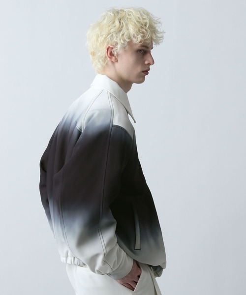 HARE(ハレ)の「グラデーションブルゾン(HARE)(ブルゾン・メンズ・ブラック系その他/グリーン系その他・FREE)」の11枚目の写真