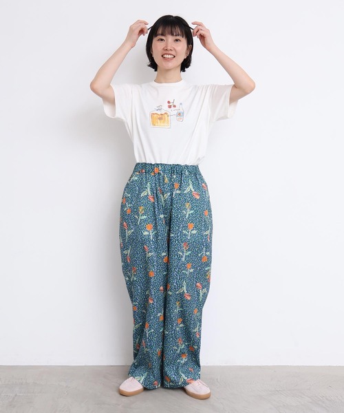 l'atelier du savon（アトリエドサボン）の「ちぎり絵のチューリッププリントパンツ（その他パンツ・レディース・レッド/グリーン・FREE）」の8枚目の写真