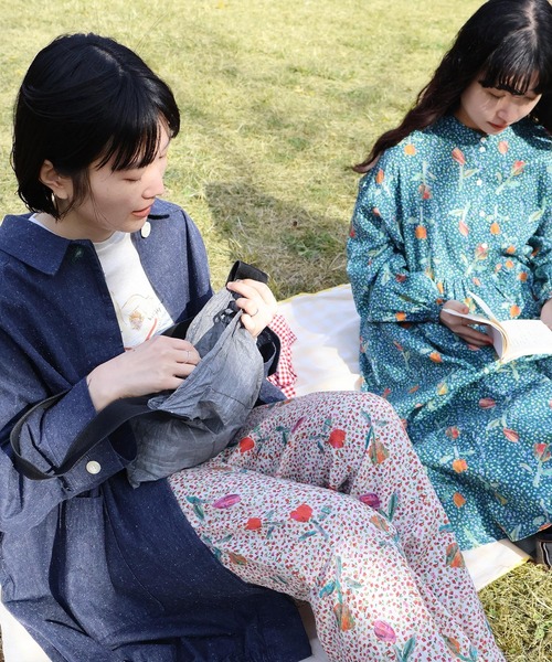 l'atelier du savon（アトリエドサボン）の「ちぎり絵のチューリッププリントパンツ（その他パンツ・レディース・レッド/グリーン・FREE）」の21枚目の写真