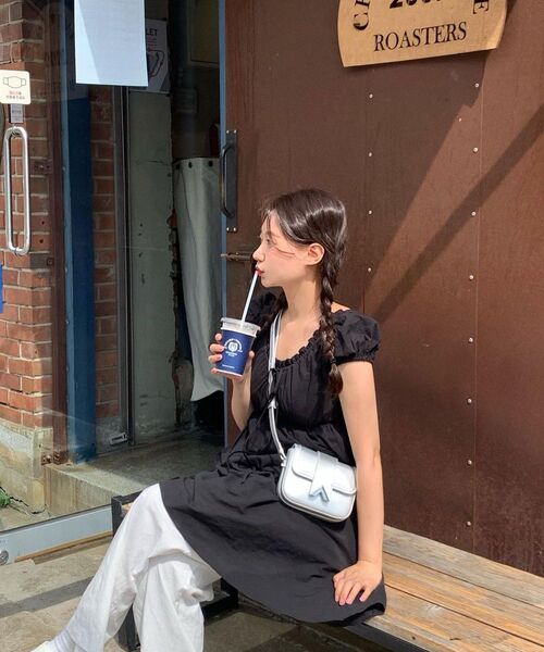VALLUAT(バリュエット)の「Dellua mini bag_Silver(メッセンジャーバッグ・レディース・その他・FREE)」の4枚目の写真