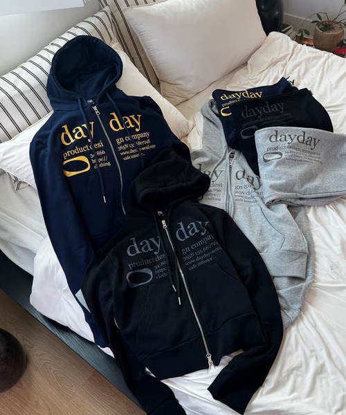 DAYDAY(デイデイ)の「カテゴリーロゴダブルジップフーディー(パーカー・レディース・グレー/ブラック/ブラック×グレー/ネイビー/グレー系その他/ブラック系その他・M/L)」の9枚目の写真