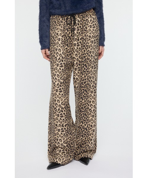 MOUSSY(マウジー)の「DRAWSTRING トラックパンツ(スラックス・レディース・ネイビー/ブラウン系その他/ライトブラウン・1/2)」の6枚目の写真