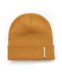 C WEAR BY THE GENIUS（シーウェアバイザジーニアス）の「Metal Label Beanie Mustard（ニットキャップ/ビーニー・メンズ）」