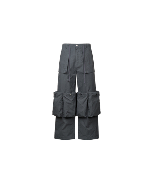 HIDDEN BEHIND(ヒドゥンビハインド)の「13 POCKETS NYLON PANTS (CHARCOAL)(その他パンツ・メンズ・その他・MEDIUM/LARGE/X-LARGE)」の1枚目の写真
