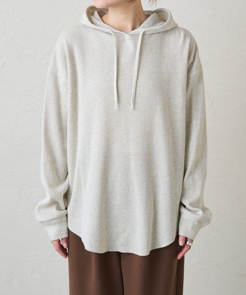 PUAL CE CIN（ピュアルセシン）の「ワッフルレイヤードパーカー（パーカー・レディース・チャコールグレー/オートミール・FREE）」の19枚目の写真