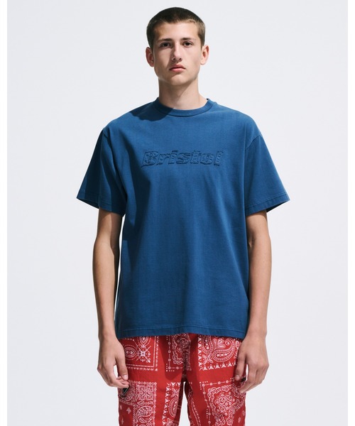 F.C.Real Bristol(エフシーレアルブリストル)の「CUT-OFF LOGO TEE(Tシャツ/カットソー・メンズ・ブラック/ホワイト/レッド/ブルー・X-LARGE/LARGE/MEDIUM/SMALL/XX-LARGE)」の9枚目の写真