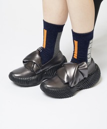 gomme（ゴム）の「レザーノットスリッポン（スリッポン）」