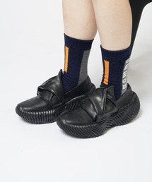 gomme（ゴム）の「レザーノットスリッポン（スリッポン）」