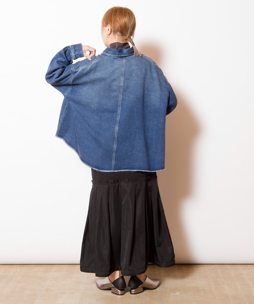 OSMOSIS（オズモーシス）の「セルロースデニムビッグシャツ（シャツ/ブラウス・レディース・ライトブルー/ブラック/ブルー・ONE SIZE）」の19枚目の写真