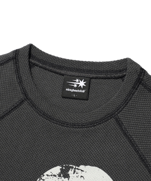 NICE GHOST CLUB(ナイスゴーストクラブ)の「DOLL AND THE GIRL WAFFLE L/S TEE_CHARCOAL(NG2ESUT550A)(Tシャツ/カットソー・レディース・その他・S/L/M)」の3枚目の写真