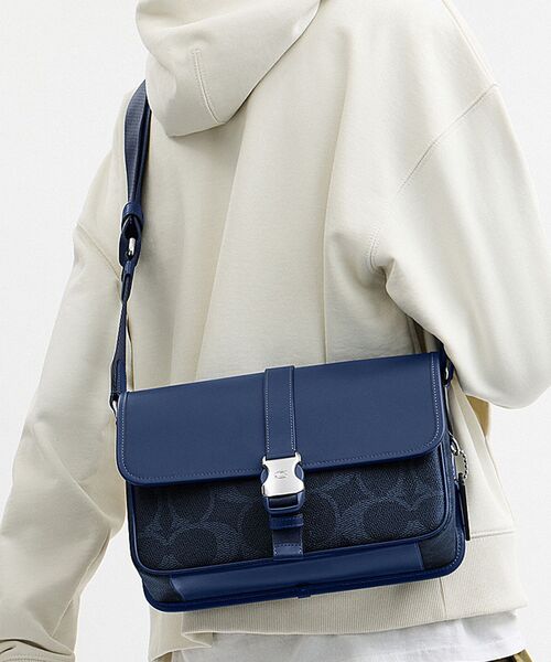 COACH（コーチ）の「リーグ メッセンジャー バッグ・ミックスド