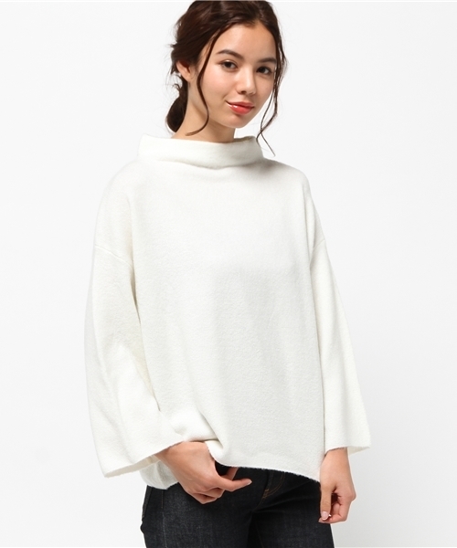MOUSSY（マウジー）の「BOTTLE NECK LOOSE KNIT TOPS（ニット/セーター・レディース・ライトブルー/オフホワイト/キャメル・FREE）」の2枚目の写真