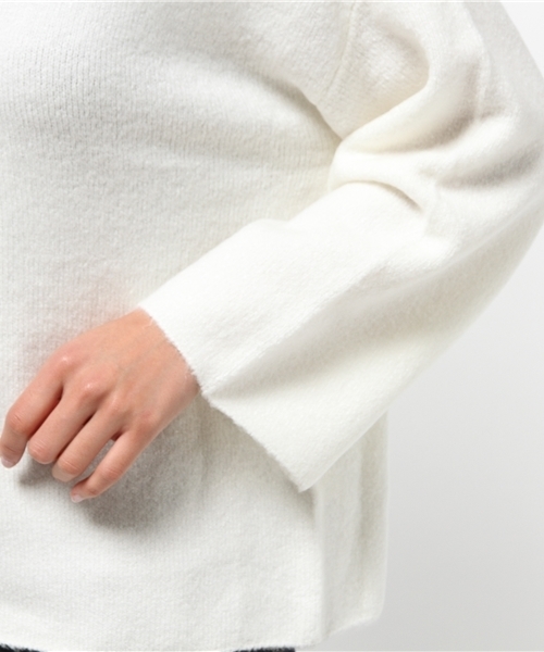 MOUSSY（マウジー）の「BOTTLE NECK LOOSE KNIT TOPS（ニット/セーター・レディース・ライトブルー/オフホワイト/キャメル・FREE）」の9枚目の写真