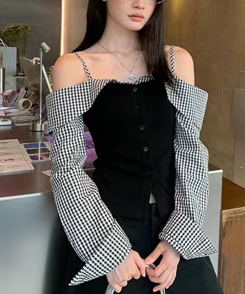 AsheKsha(アシクシャ)の「オフショルダーストラップ付きチェック柄パッチワーク長袖トップス(シャツ/ブラウス・レディース・ブラック/ホワイト・M)」の4枚目の写真