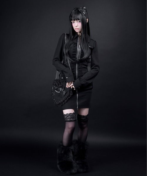 AVENCHUMU(アバンチュウム)の「Zip-up shirt collar shirring one-piece(ワンピース・レディース・ブラック/ピンク・XS/FREE)」の7枚目の写真