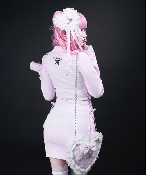 AVENCHUMU(アバンチュウム)の「Zip-up shirt collar shirring one-piece(ワンピース・レディース・ブラック/ピンク・XS/FREE)」の4枚目の写真