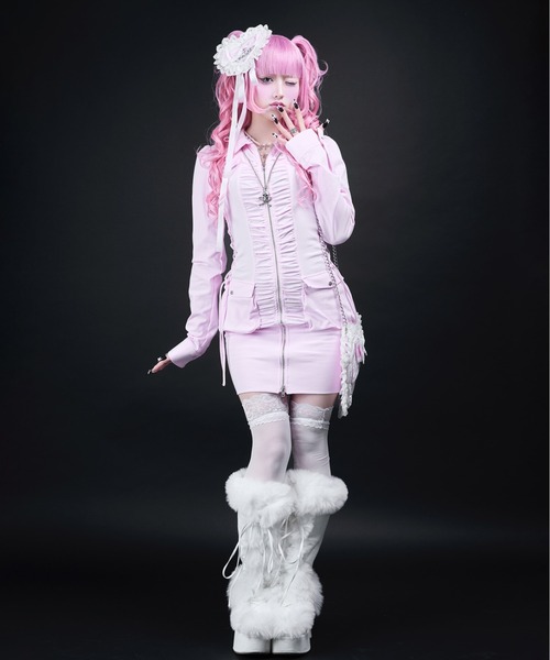 AVENCHUMU(アバンチュウム)の「Zip-up shirt collar shirring one-piece(ワンピース・レディース・ブラック/ピンク・XS/FREE)」の6枚目の写真