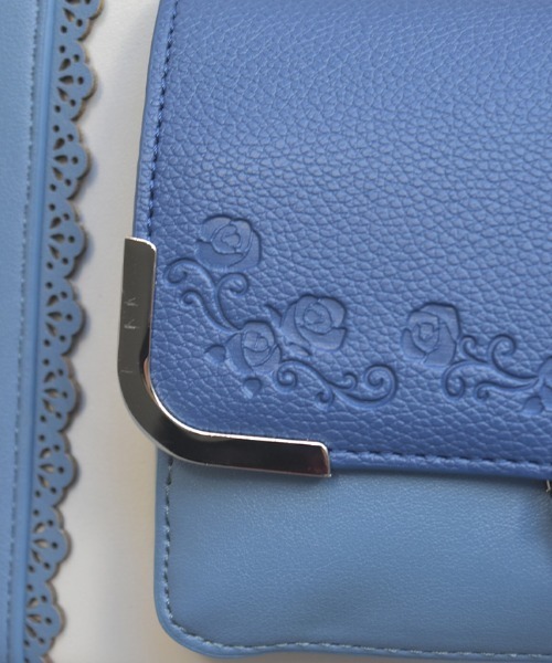 axes femme（アクシーズファム）の「エンボスフラップ配色バッグ（ボストンバッグ・レディース・ネイビー/グリーン/ピンク・FREE）」の9枚目の写真