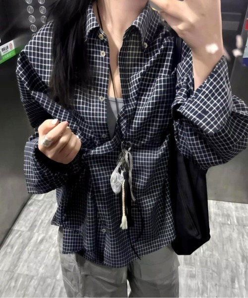 SHEENA（シーナ）の「グラフチェックゆったりシャツ（シャツ/ブラウス・レディース・ブラック・M）」の2枚目の写真