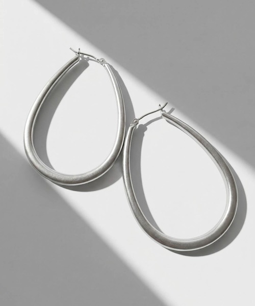 Ops.(オプス)の「ピアス 金属アレルギー対応 フープピアス シルバー925 ゴールド 【Tilk ティルク】(ピアス(両耳用)・レディース・シルバー・ONE SIZE)」の15枚目の写真