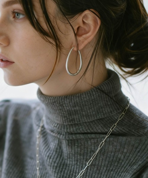 Ops.(オプス)の「ピアス 金属アレルギー対応 フープピアス シルバー925 ゴールド 【Tilk ティルク】(ピアス(両耳用)・レディース・シルバー・ONE SIZE)」の10枚目の写真