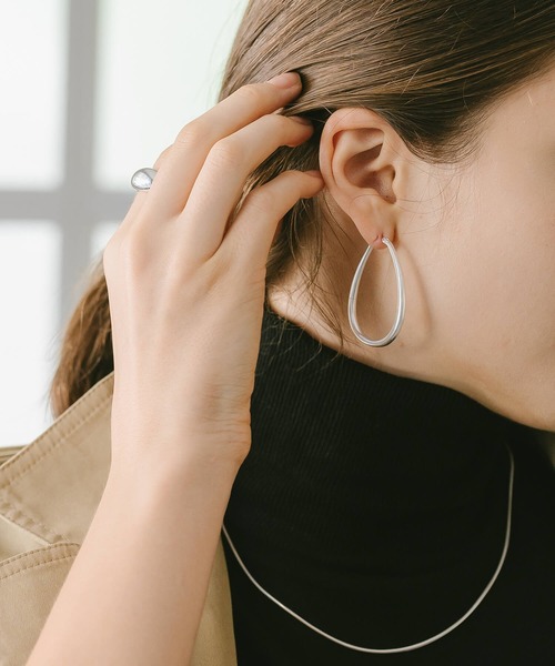 Ops.(オプス)の「ピアス 金属アレルギー対応 フープピアス シルバー925 ゴールド 【Tilk ティルク】(ピアス(両耳用)・レディース・シルバー・ONE SIZE)」の13枚目の写真