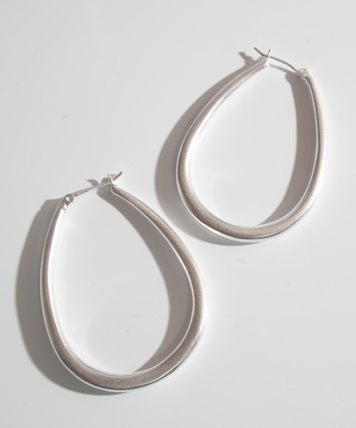 Ops.(オプス)の「ピアス 金属アレルギー対応 フープピアス シルバー925 ゴールド 【Tilk ティルク】(ピアス(両耳用)・レディース・シルバー・ONE SIZE)」の4枚目の写真