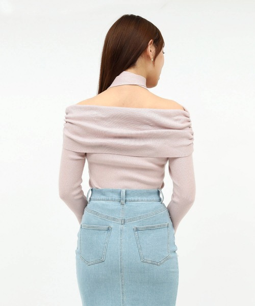 ROYAL PARTY（ロイヤルパーティー）の「ストール付オフショルギャザーラメニットトップス（ニット/セーター・レディース・ピンク/ブラック/オフホワイト/パープル・FREE）」の8枚目の写真